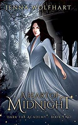 A Heart of Midnight (Dark Fae Academy 2)