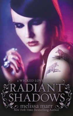 Radiant Shadows (Wicked Lovely 4)