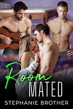 Room Mated: Standalone Reverse Harem Romance